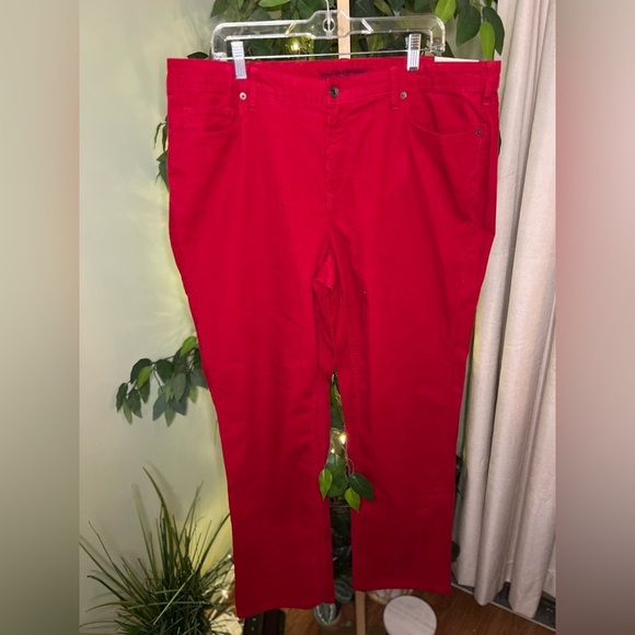 LANDS END NWT Red Corduroy Mid Rise Straight Fit Size 18W - Picture 1 of 8